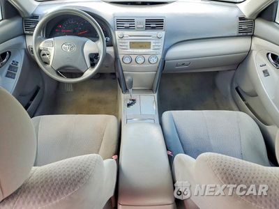 Zdjęcie 8 z 12 samochodu: 2011 TOYOTA CAMRY BASE VIN:4T1BF3EK2BU677464 - miniatura