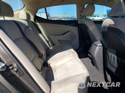 Zdjęcie 10 z 12 samochodu: 2013 KIA OPTIMA LX VIN:5XXGM4A72DG212845 - miniatura