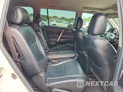 Zdjęcie 11 z 13 samochodu: 2012 TOYOTA HIGHLANDER SE VIN:5TDBK3EH3CS094895 - miniatura