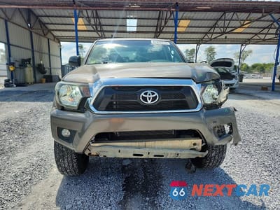 Piąte zdjęcie samochodu w środku: 2015 TOYOTA TACOMA DOUBLE CAB PRERUNNER VIN:5TFJX4GN1FX048907 - miniatura