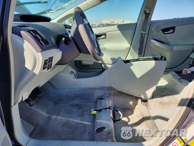 Zdjęcie 7 z 12 samochodu: 2011 TOYOTA PRIUS THREE VIN:JTDKN3DUXB0313701 - miniatura