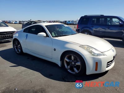 Czwarte zdjęcie samochodu z boku: 2008 NISSAN 350Z BASE VIN:JN1BZ34E48M752216 - miniatura