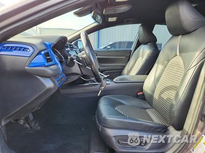 Zdjęcie 7 z 12 samochodu: 2018 TOYOTA CAMRY SE VIN:4T1B11HK5JU664169 - miniatura