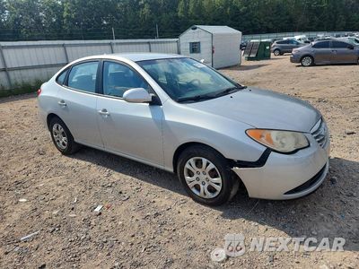 Czwarte zdjęcie samochodu z boku: 2010 HYUNDAI ELANTRA BLUE VIN:KMHDU4AD3AU149975 - miniatura