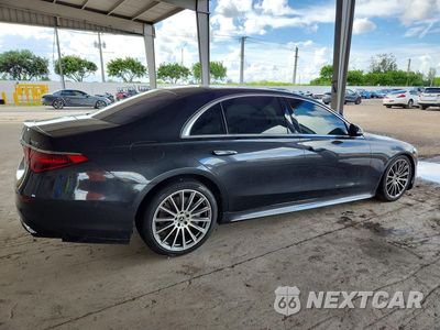 Trzecie zdjęcie samochodu z tyłu: 2021 MERCEDES-BENZ S 580 4MATIC VIN:W1K6G7GB8MA049104 - miniatura