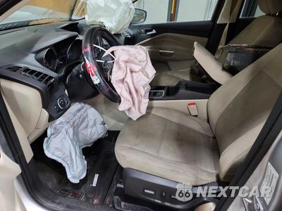 Zdjęcie 7 z 13 samochodu: 2018 FORD ESCAPE SE VIN:1FMCU9G96JUC50147 - miniatura