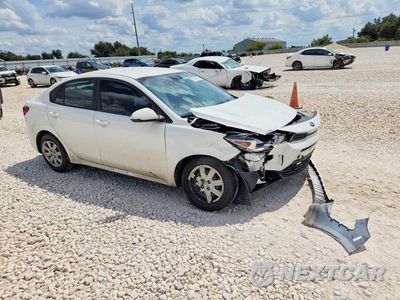 Czwarte zdjęcie samochodu z boku: 2021 KIA RIO S VIN:3KPA24AD8ME405558 - miniatura