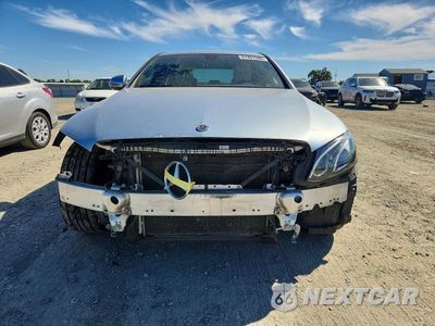 Piąte zdjęcie samochodu w środku: 2018 MERCEDES-BENZ E 300 4MATIC VIN:WDDZF4KB7JA340453 - miniatura