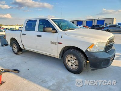 Czwarte zdjęcie samochodu z boku: 2018 RAM 1500 ST VIN:1C6RR6KM9JS225921 - miniatura