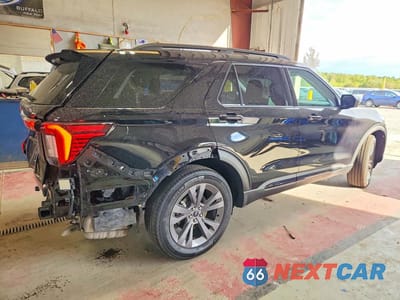 Trzecie zdjęcie samochodu z tyłu: 2026 FORD EXPLORER ACTIVE VIN:1FMUK8DH8TGB16919 - miniatura