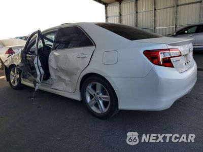 Drugie zdjęcie samochodu z przodu: 2014 TOYOTA CAMRY SE VIN:4T1BF1FK2EU440500 - miniatura