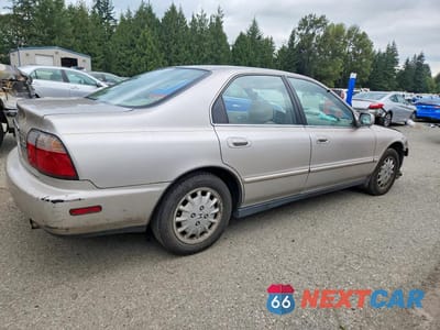 Trzecie zdjęcie samochodu z tyłu: 1996 HONDA ACCORD EX VIN:1HGCD5654TA283892 - miniatura