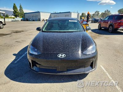 Piąte zdjęcie samochodu w środku: 2025 HYUNDAI IONIQ 6 SEL VIN:KMHM34AA6SA114567 - miniatura