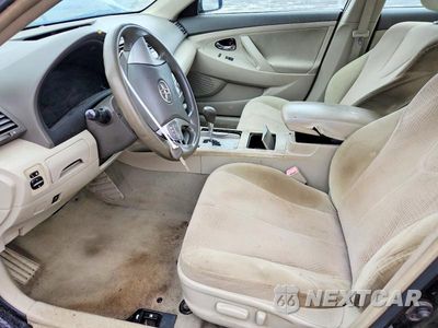 Zdjęcie 7 z 12 samochodu: 2010 TOYOTA CAMRY LE VIN:4T4BF3EK4AR065223 - miniatura