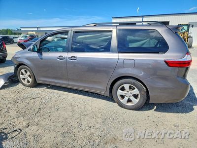 Drugie zdjęcie samochodu z przodu: 2016 TOYOTA SIENNA LE VIN:5TDKK3DC7GS762189 - miniatura