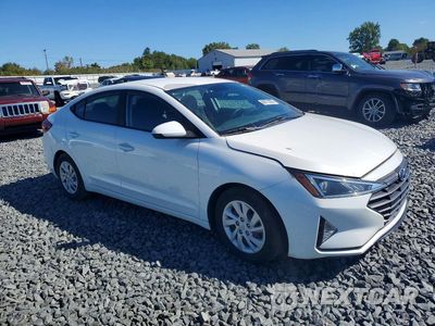 Czwarte zdjęcie samochodu z boku: 2019 HYUNDAI ELANTRA SE VIN:5NPD74LF7KH494237 - miniatura