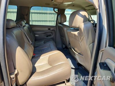 Zdjęcie 11 z 13 samochodu: 2003 GMC YUKON XL DENALI VIN:1GKFK66U63J306589 - miniatura