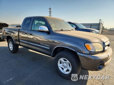 Czwarte zdjęcie samochodu z boku: 2003 TOYOTA TUNDRA SR5 VIN:5TBRN34103S401720 - miniatura