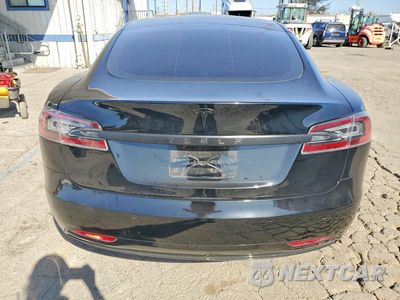 Zdjęcie 6 z 12 samochodu: 2018 TESLA MODEL S VIN:5YJSA1E26JF295663 - miniatura