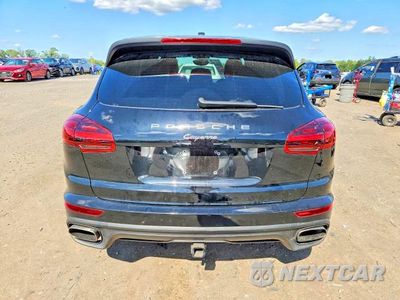 Zdjęcie 6 z 13 samochodu: 2016 PORSCHE CAYENNE VIN:WP1AA2A2XGKA38071 - miniatura