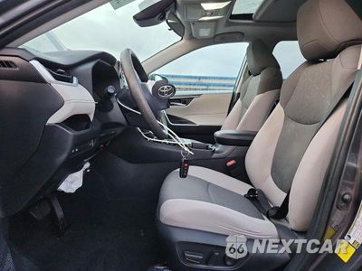 Zdjęcie 7 z 13 samochodu: 2021 TOYOTA RAV4 XLE VIN:2T3W1RFV3MC097602 - miniatura