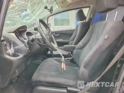 Zdjęcie 7 z 12 samochodu: 2009 HONDA FIT SPORT VIN:JHMGE88479S002110 - miniatura