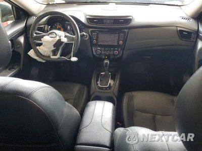 Zdjęcie 8 z 13 samochodu: 2017 NISSAN ROGUE SL VIN:5N1AT2MV7HC797964 - miniatura