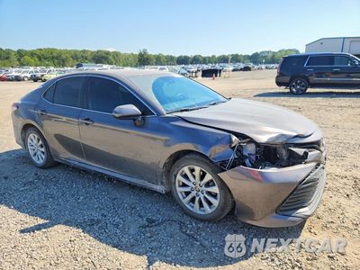 Czwarte zdjęcie samochodu z boku: 2020 TOYOTA CAMRY LE VIN:4T1C11AK4LU994712 - miniatura