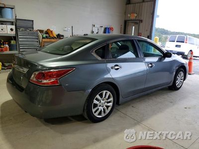 Trzecie zdjęcie samochodu z tyłu: 2015 NISSAN ALTIMA 2.5 S VIN:1N4AL3AP9FN883820 - miniatura