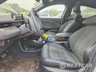 Zdjęcie 7 z 13 samochodu: 2023 FORD MUSTANG MACH-E GT VIN:3FMTK4SX7PMA56271 - miniatura