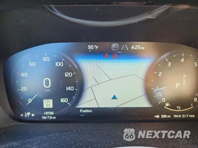 Zdjęcie 9 z 13 samochodu: 2021 VOLVO XC40 T5 MOMENTUM VIN:YV4162UK7M2603769 - miniatura