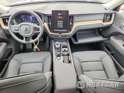 Zdjęcie 8 z 12 samochodu: 2026 VOLVO XC60 PLUS VIN:YV4M12RC6T1381257 - miniatura