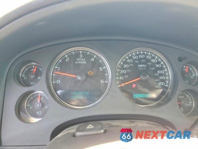 Zdjęcie 9 z 14 samochodu: 2008 CHEVROLET SUBURBAN K1500 LS VIN:3GNFK16388G300427 - miniatura