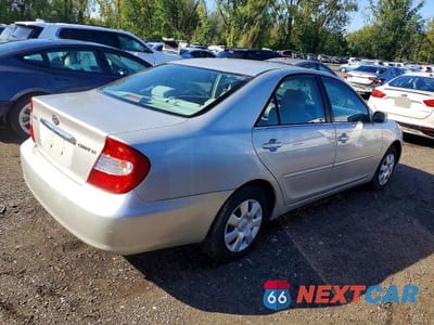 Trzecie zdjęcie samochodu z tyłu: 2004 TOYOTA CAMRY LE VIN:4T1BE32K14U373505 - miniatura