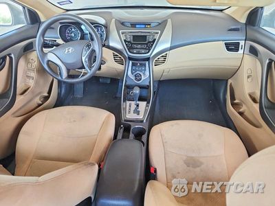 Zdjęcie 8 z 12 samochodu: 2013 HYUNDAI ELANTRA GLS VIN:5NPDH4AE5DH353273 - miniatura