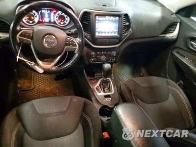 Zdjęcie 8 z 13 samochodu: 2015 JEEP CHEROKEE LATITUDE VIN:1C4PJLCS1FW516349 - miniatura
