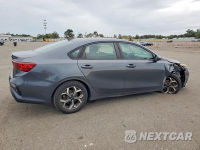 Trzecie zdjęcie samochodu z tyłu: 2020 KIA FORTE LXS VIN:3KPF24AD9LE173783 - miniatura
