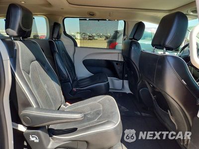 Zdjęcie 11 z 14 samochodu: 2024 CHRYSLER PACIFICA LIMITED VIN:2C4RC1GG6RR124204 - miniatura