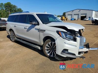Czwarte zdjęcie samochodu z boku: 2024 LINCOLN NAVIGATOR L RESERVE VIN:5LMJJ3LG9REL23869 - miniatura