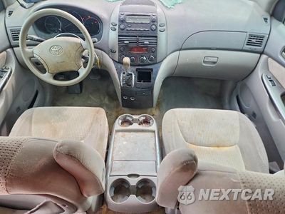 Zdjęcie 8 z 13 samochodu: 2007 TOYOTA SIENNA LE 8-PASSENGER VIN:5TDZK23C07S097422 - miniatura