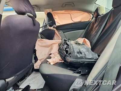 Zdjęcie 10 z 12 samochodu: 2015 HONDA CIVIC LX VIN:19XFB2F54FE107278 - miniatura
