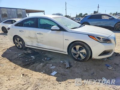 Czwarte zdjęcie samochodu z boku: 2017 HYUNDAI SONATA PLUG-IN HYBRID LIMITED VIN:KMHE54L26HA049250 - miniatura