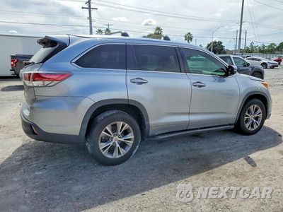 Trzecie zdjęcie samochodu z tyłu: 2015 TOYOTA HIGHLANDER XLE VIN:5TDKKRFH6FS048662 - miniatura