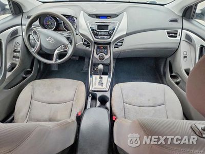 Zdjęcie 8 z 12 samochodu: 2013 HYUNDAI ELANTRA GLS VIN:KMHDH4AE6DU759841 - miniatura