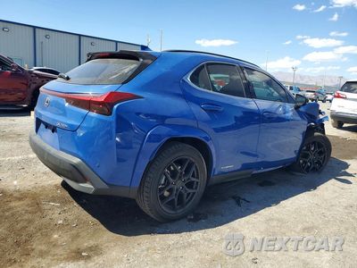 Trzecie zdjęcie samochodu z tyłu: 2021 LEXUS UX 250H VIN:JTHP9JBHXM2045632 - miniatura