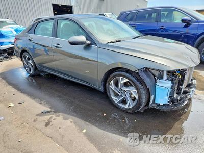 Czwarte zdjęcie samochodu z boku: 2025 HYUNDAI ELANTRA LIMITED VIN:KMHLP4DG0SU903635 - miniatura