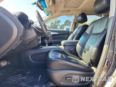 Zdjęcie 7 z 12 samochodu: 2017 NISSAN PATHFINDER SL VIN:5N1DR2MM3HC902096 - miniatura