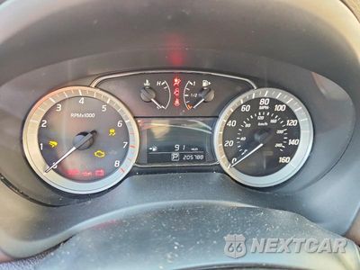 Zdjęcie 9 z 12 samochodu: 2015 NISSAN SENTRA SV VIN:3N1AB7AP4FY242651 - miniatura
