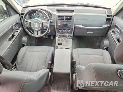 Zdjęcie 8 z 13 samochodu: 2011 JEEP LIBERTY SPORT VIN:1J4PN2GK8BW594303 - miniatura