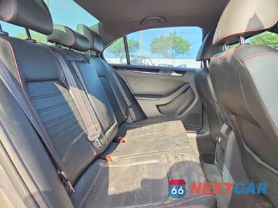 Zdjęcie 10 z 12 samochodu: 2017 VOLKSWAGEN JETTA GLI VIN:3VW5T7AJ1HM211808 - miniatura